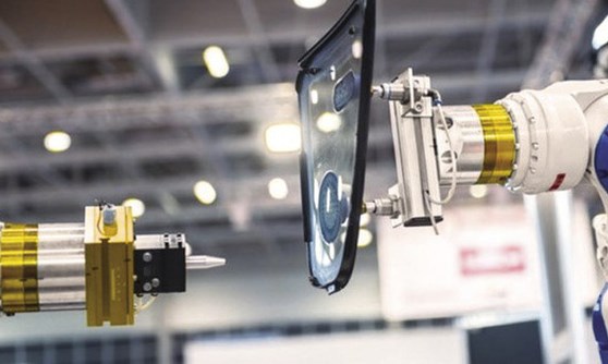 Cách mạng công nghiệp 4.0 sẽ ảnh hưởng nghiêm trọng đến người lao động ở Việt Nam